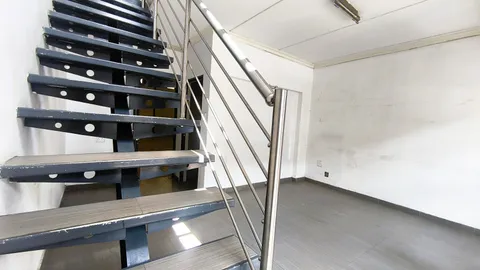 The Gables Commercial Park - 617 Maretsel Pl, Wychwood